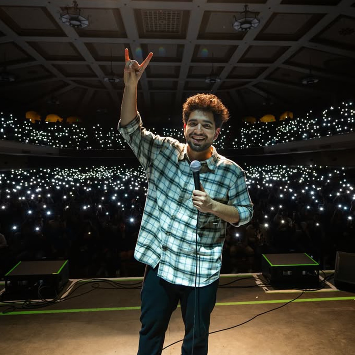 विवाद के बाद रोते रहे समय रैना