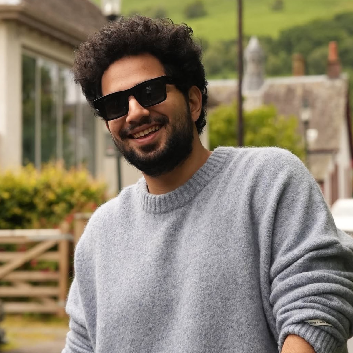 करोड़ों में कमाई करते हैं समय रैना