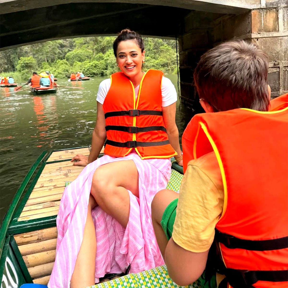 बोल्ड लुक में छाईं श्वेता तिवारी