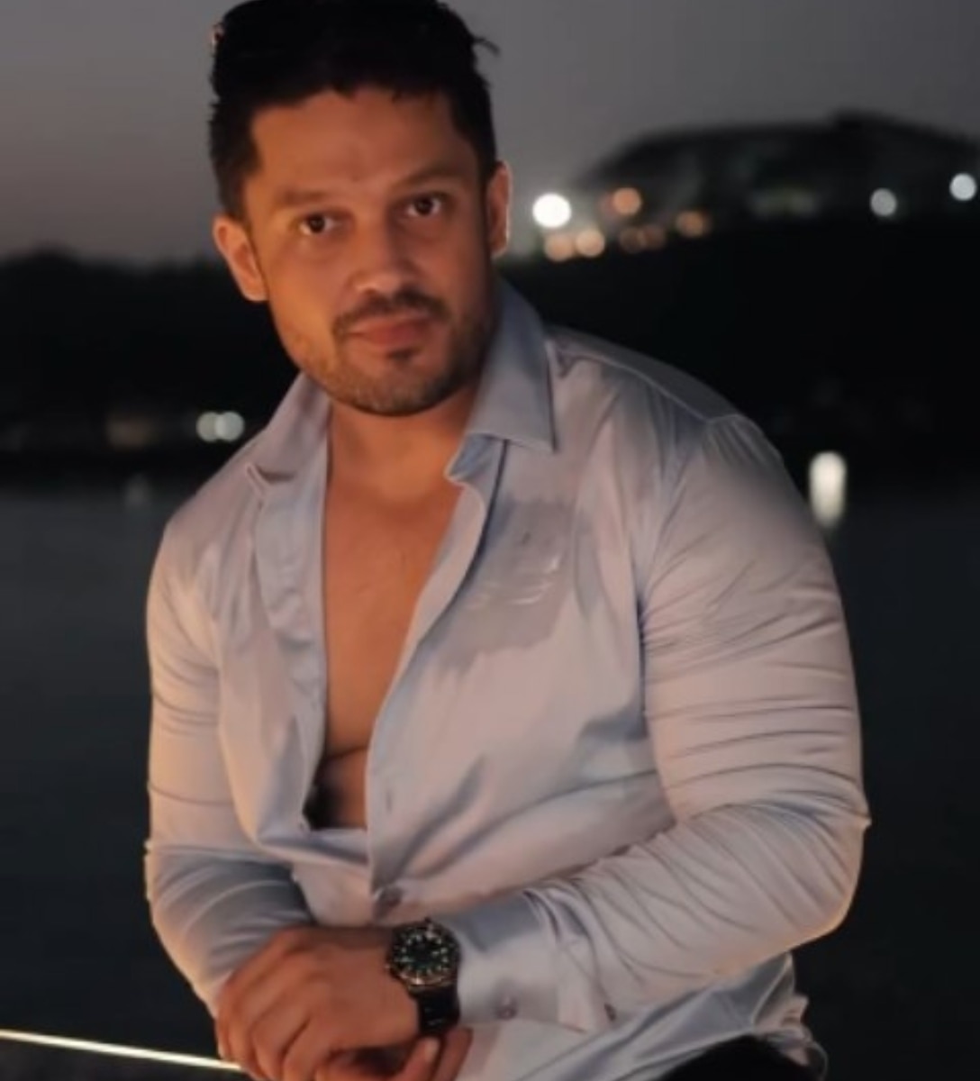 मां को मारते थे सिद्धार्थ के गैंगस्टर पिता