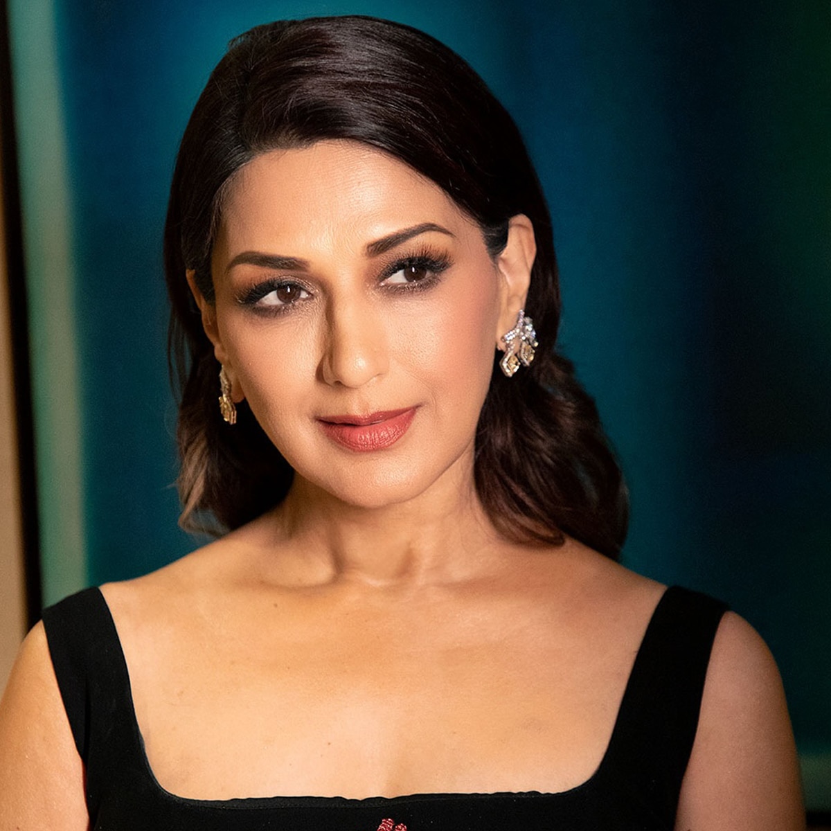 सोनाली बेंद्रे का ट्रांसफोर्मेशनसोनाली बेंद्रे का ट्रांसफोर्मेशन