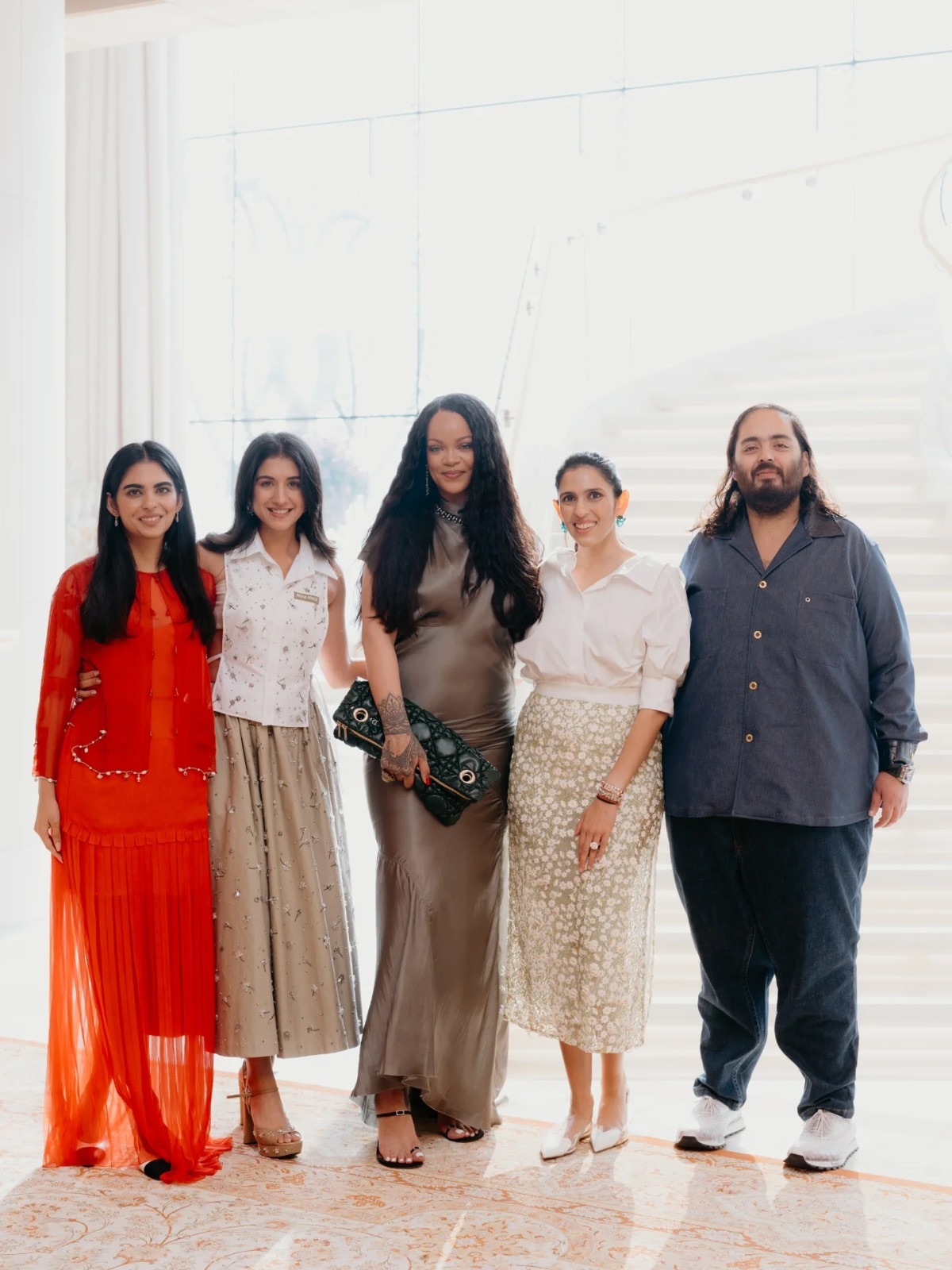 Rihanna antilia visit