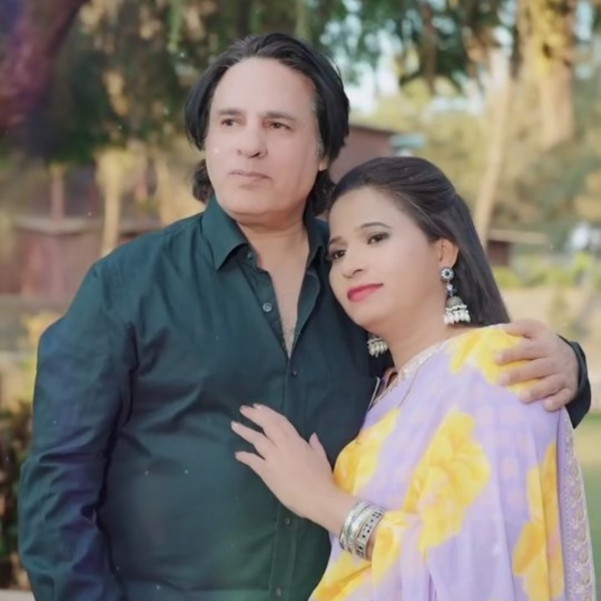 कौन हैं राहुल रॉय की रील पार्टनर?