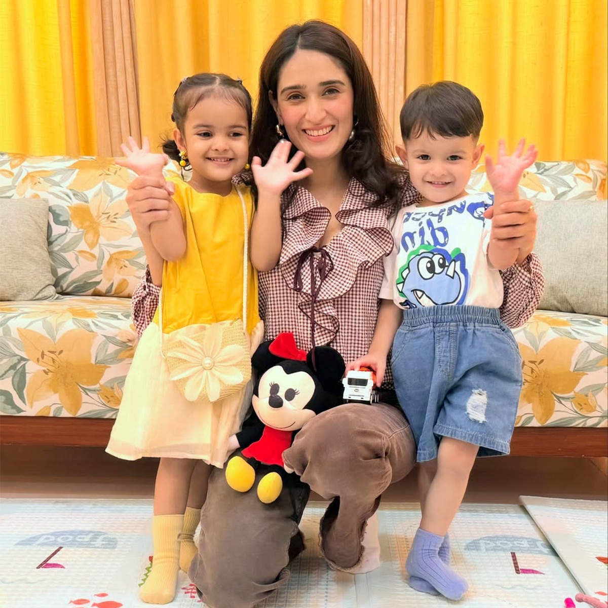पंखुड़ी अवस्थी अपने बच्चों के साथ (Photo: Instagram/@pankhuri313)