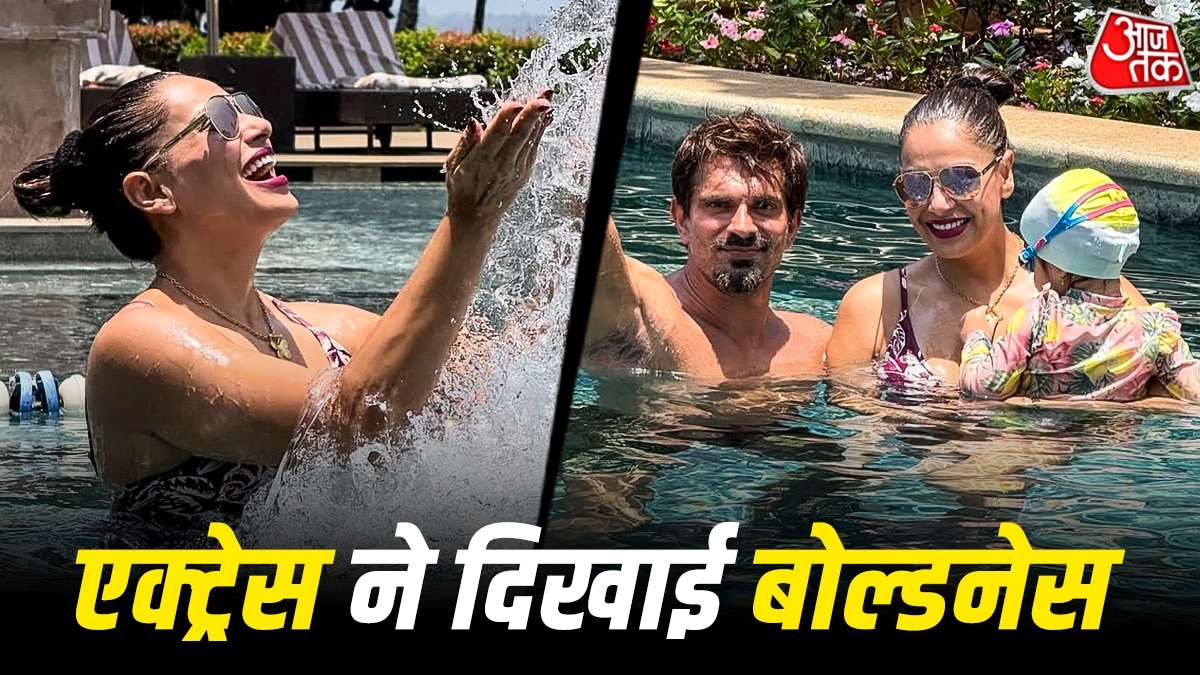 Bipasha Basu sizzling bikini look