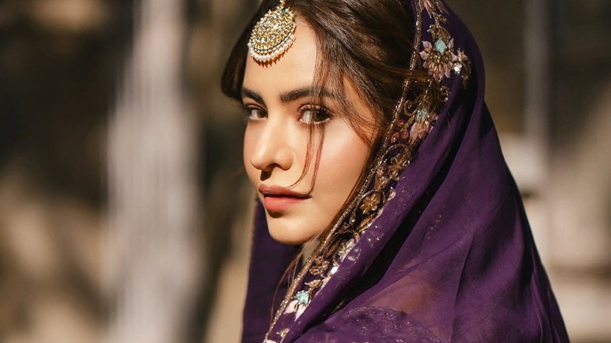  Aamna Sharif on periods