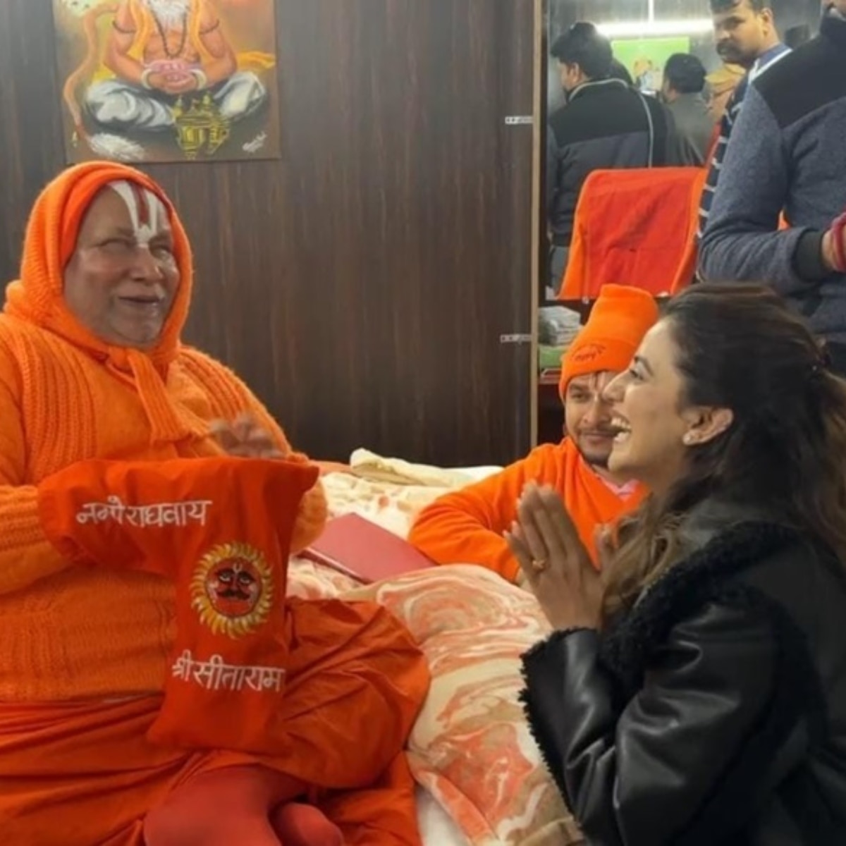 पवन सिंह से ब्रेकअप के बाद स्पिरिचुअल हुईं अक्षरा सिंह