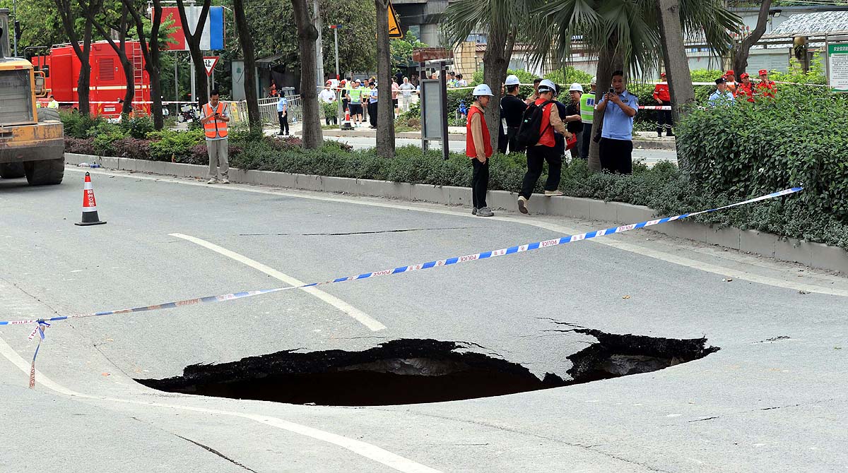  China Floods Earthquake 