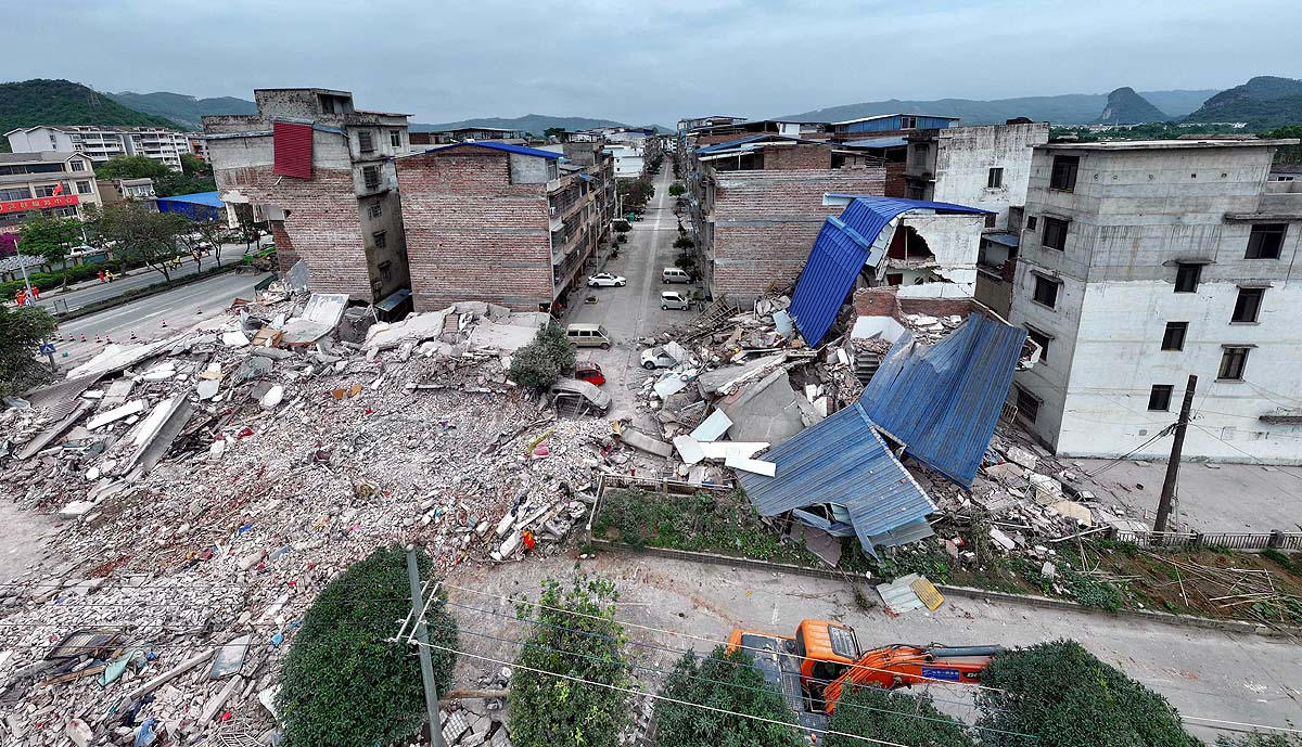  China Floods Earthquake 