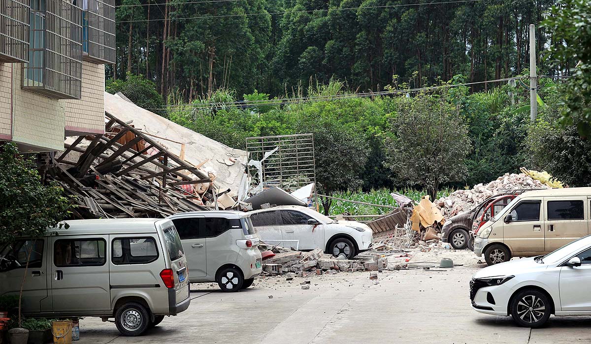  China Floods Earthquake 