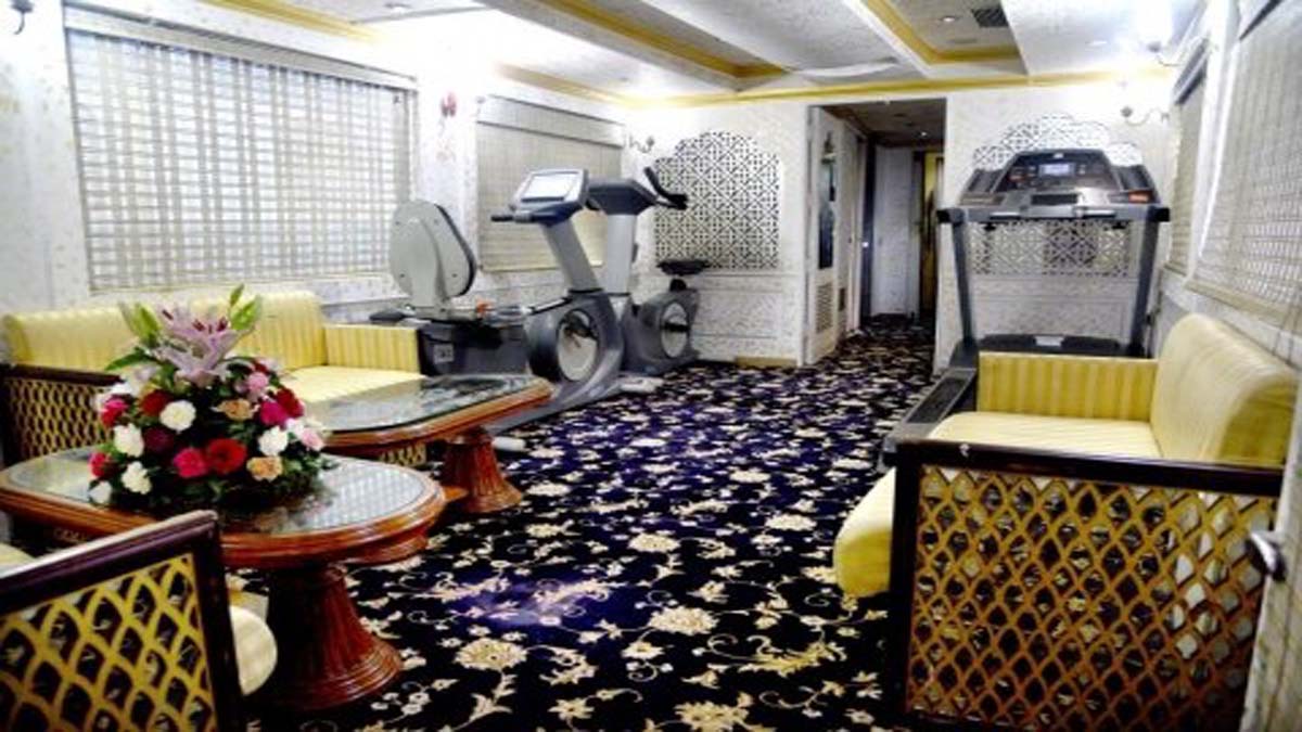 Palace on wheels Train Coach (palaceonwheels.rajasthan.gov.in)