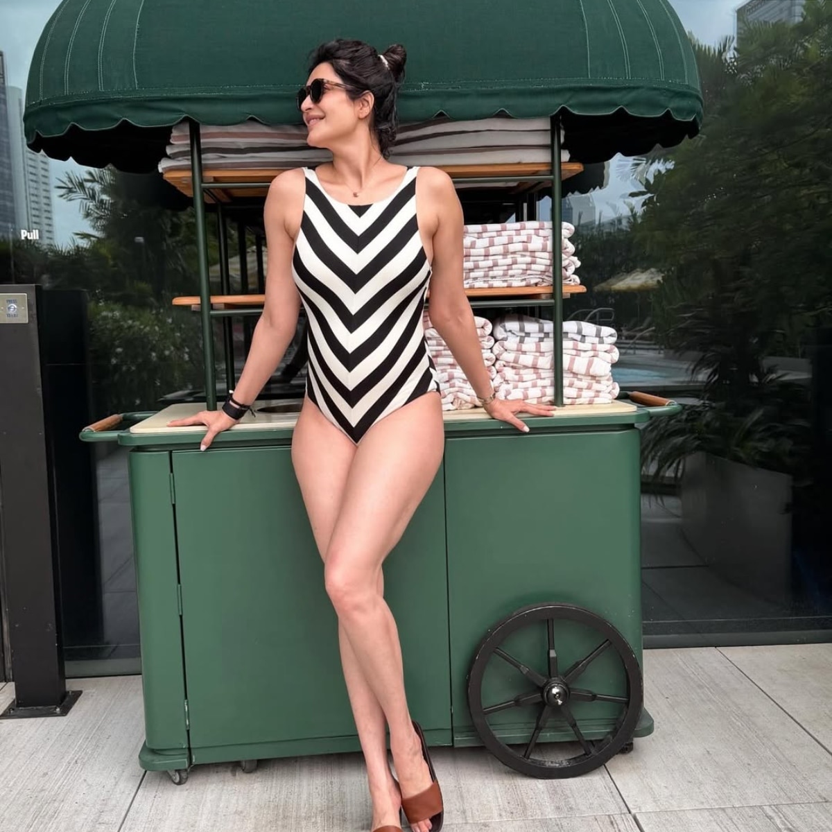 प्रेग्नेंसी में किलर लुक से धमाल मचा रही करिश्मा तन्ना