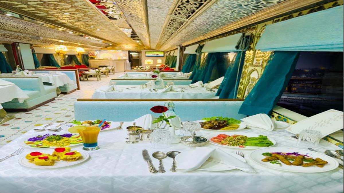 Palace on wheels Train Coach (palaceonwheels.rajasthan.gov.in)