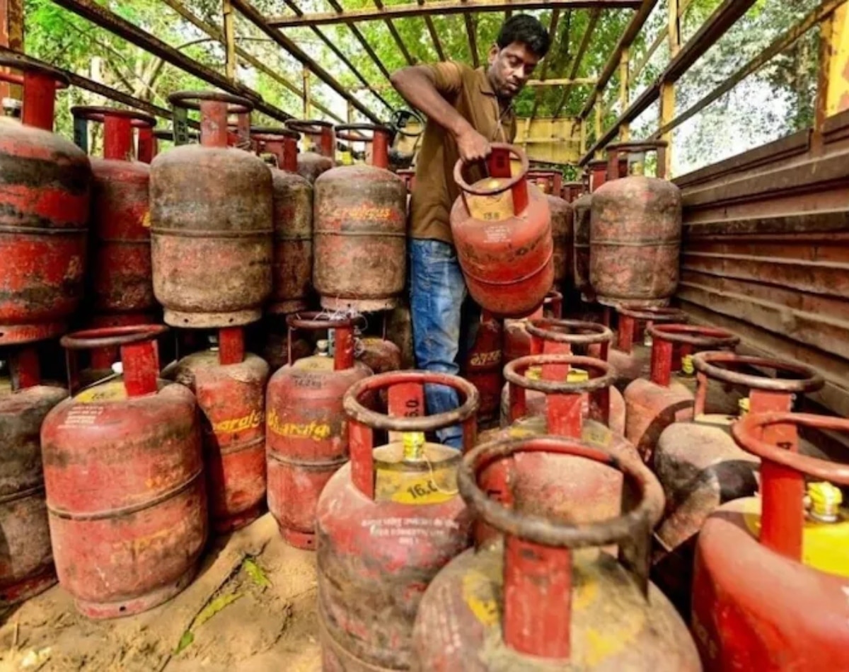 पहला बदलाव: एलपीजी सिलेंडर को लेकर दो चेंज  