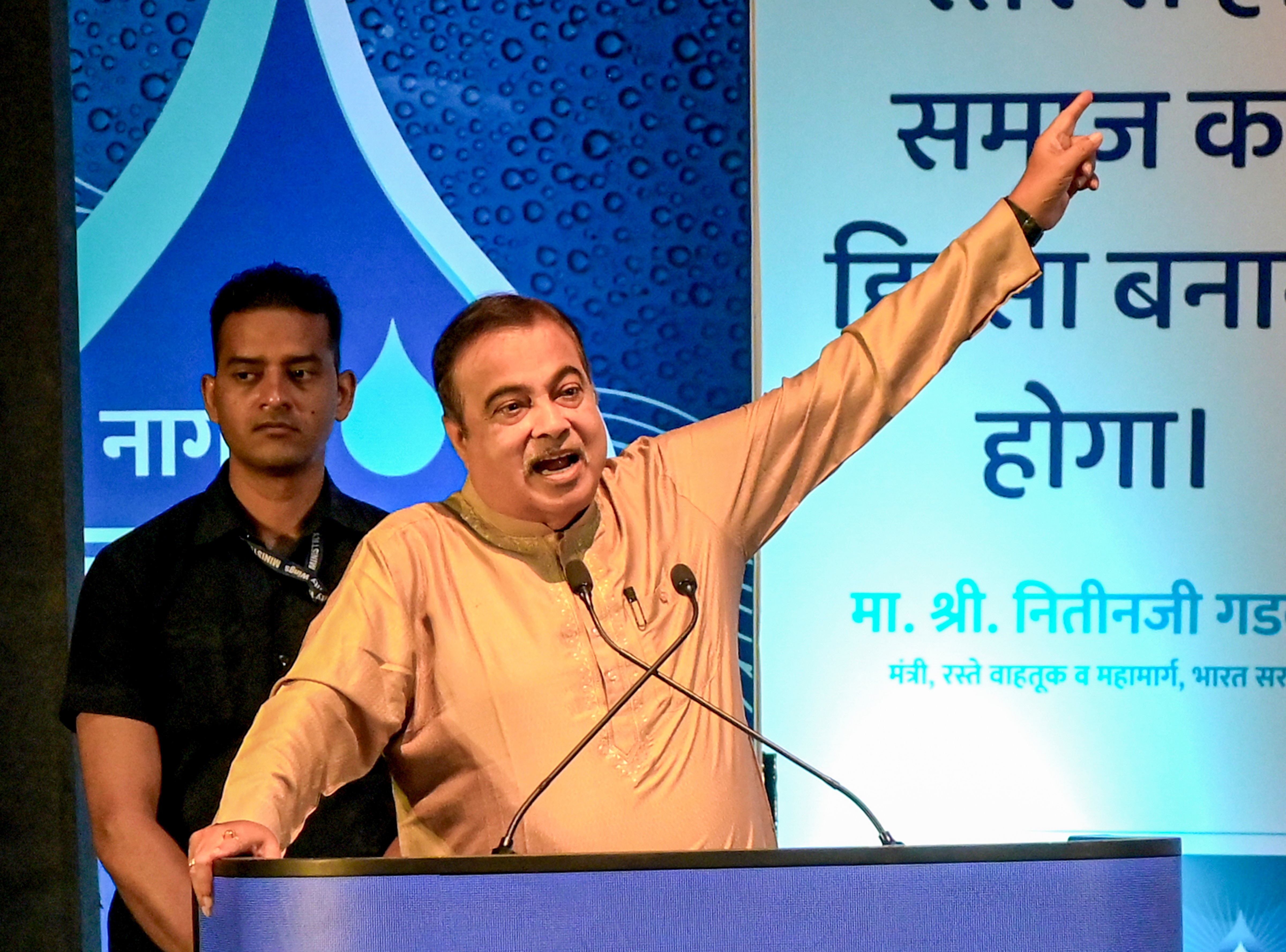 शेखर सुमन के शो में नितिन गडकरी ने किए खुलासे