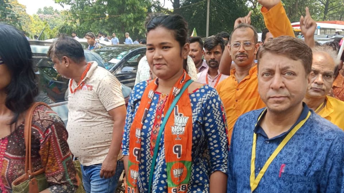 suvendu adhikari takes oath as west bengal chief minister