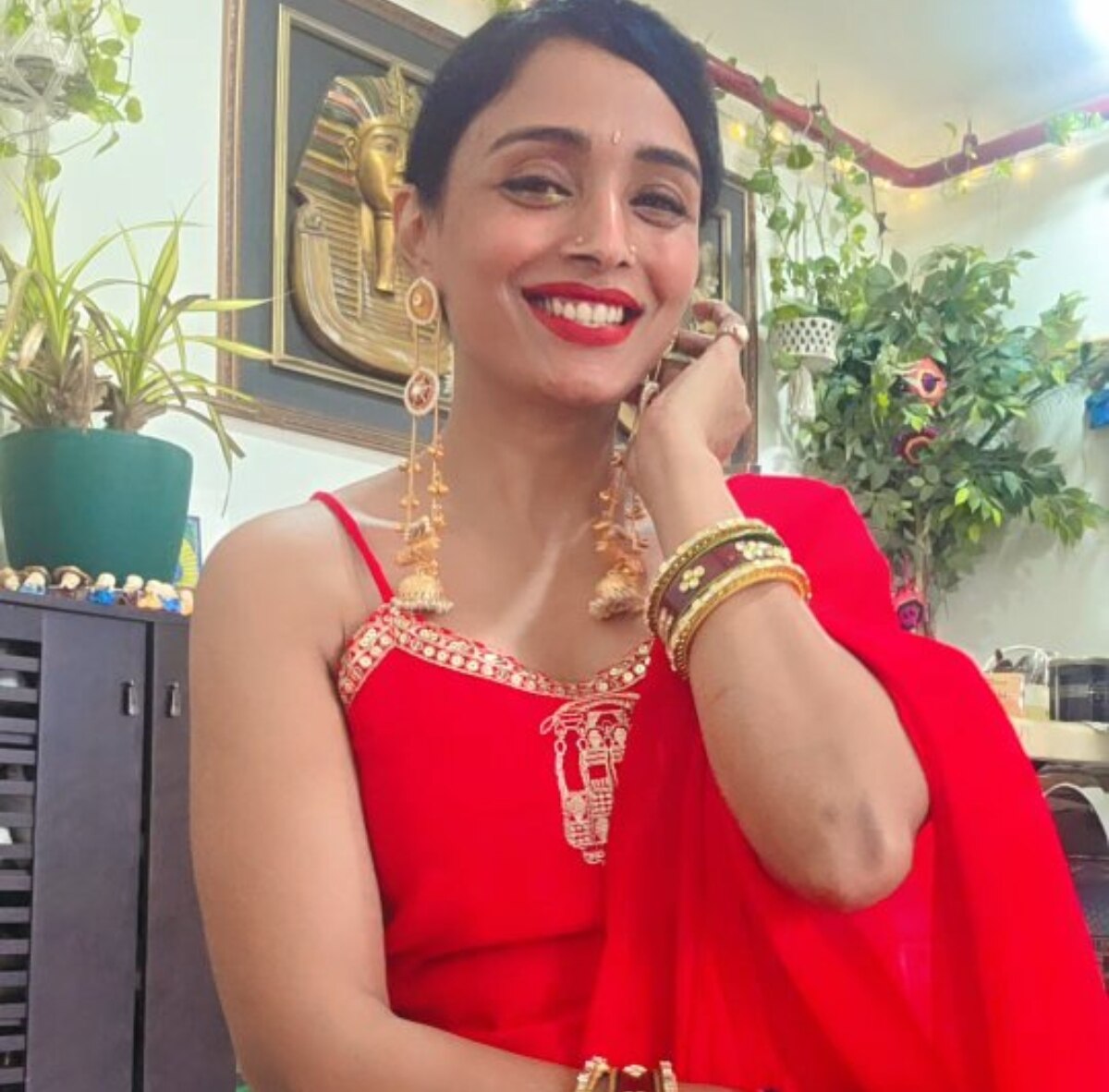 Parul Chauhan का छलका दर्द