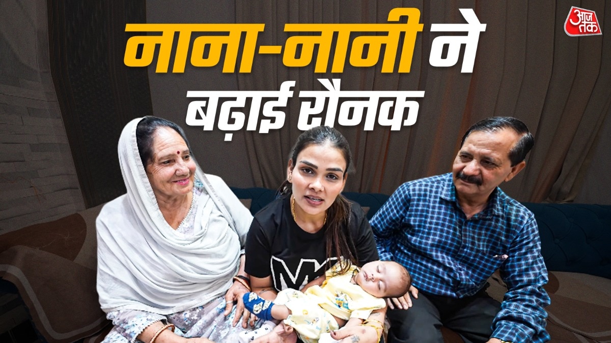 Payal Malik Met Parents