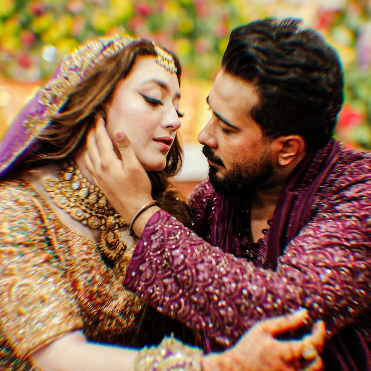 पाक एक्ट्रेस मोमिना इकबाल ने रचाई शादी