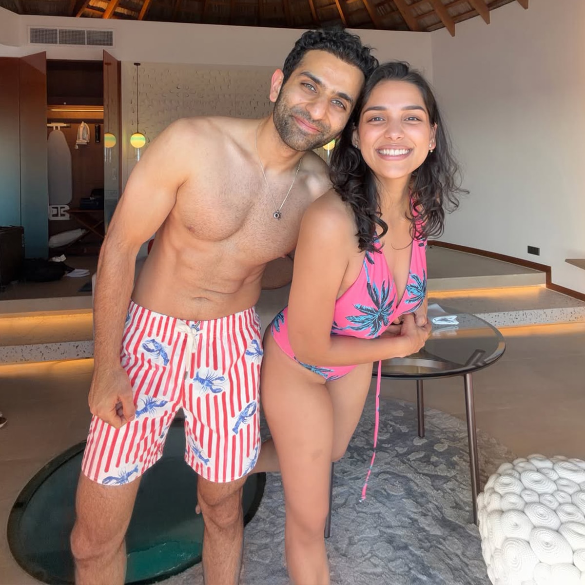GF संग रोमांटिक हुआ अर्चना पूरन का बेटा