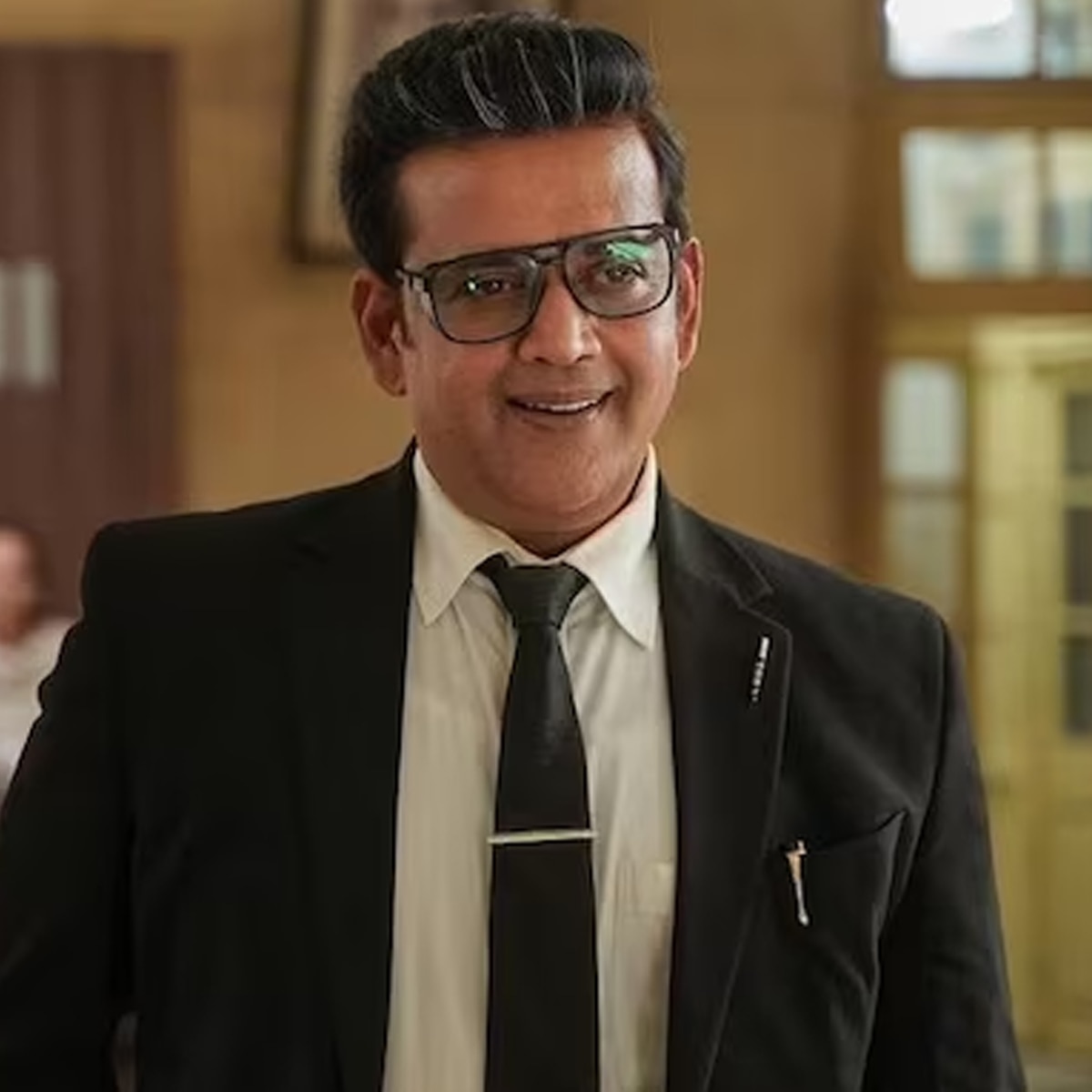 कितने पढ़े लिखे हैं भोजपुरी सितारे