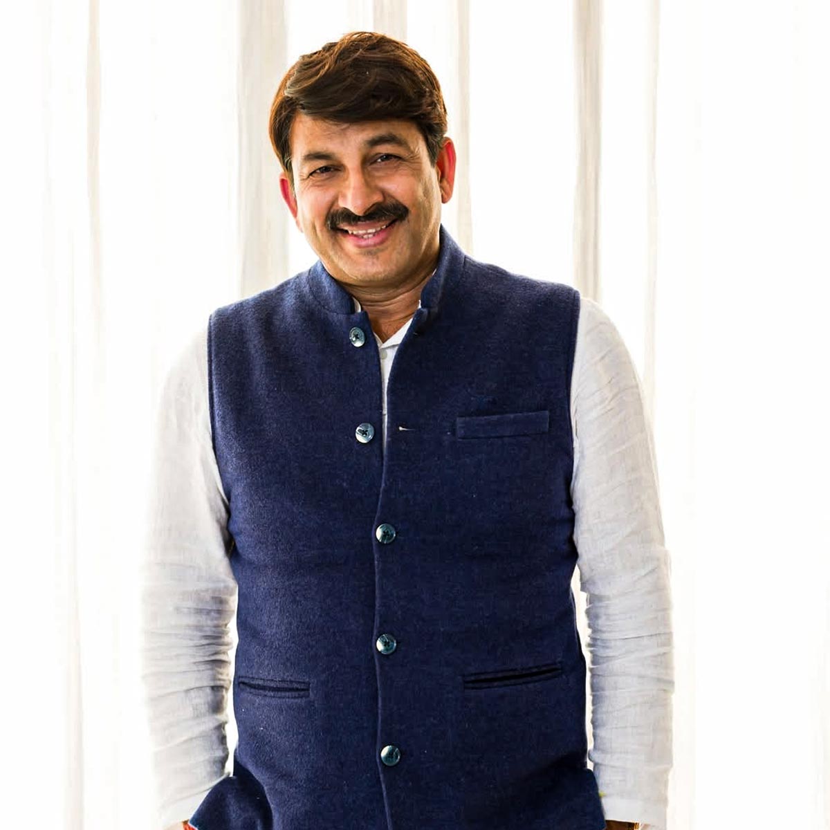 कितने पढ़े लिखे हैं भोजपुरी सितारे
