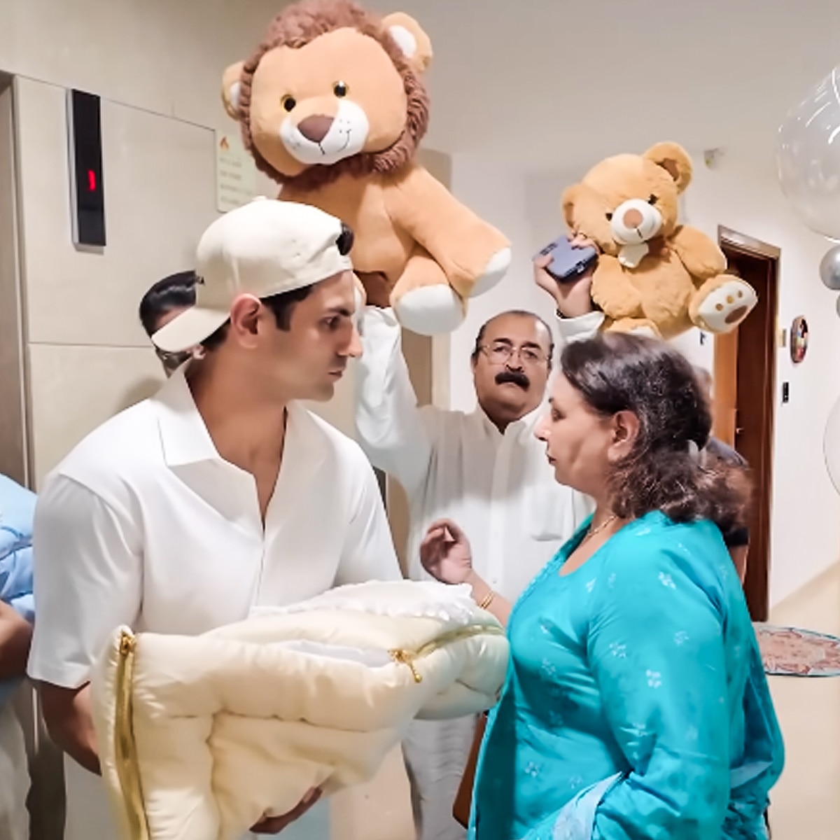 दिव्यांका त्रिपाठी के बेबी का वेलकम