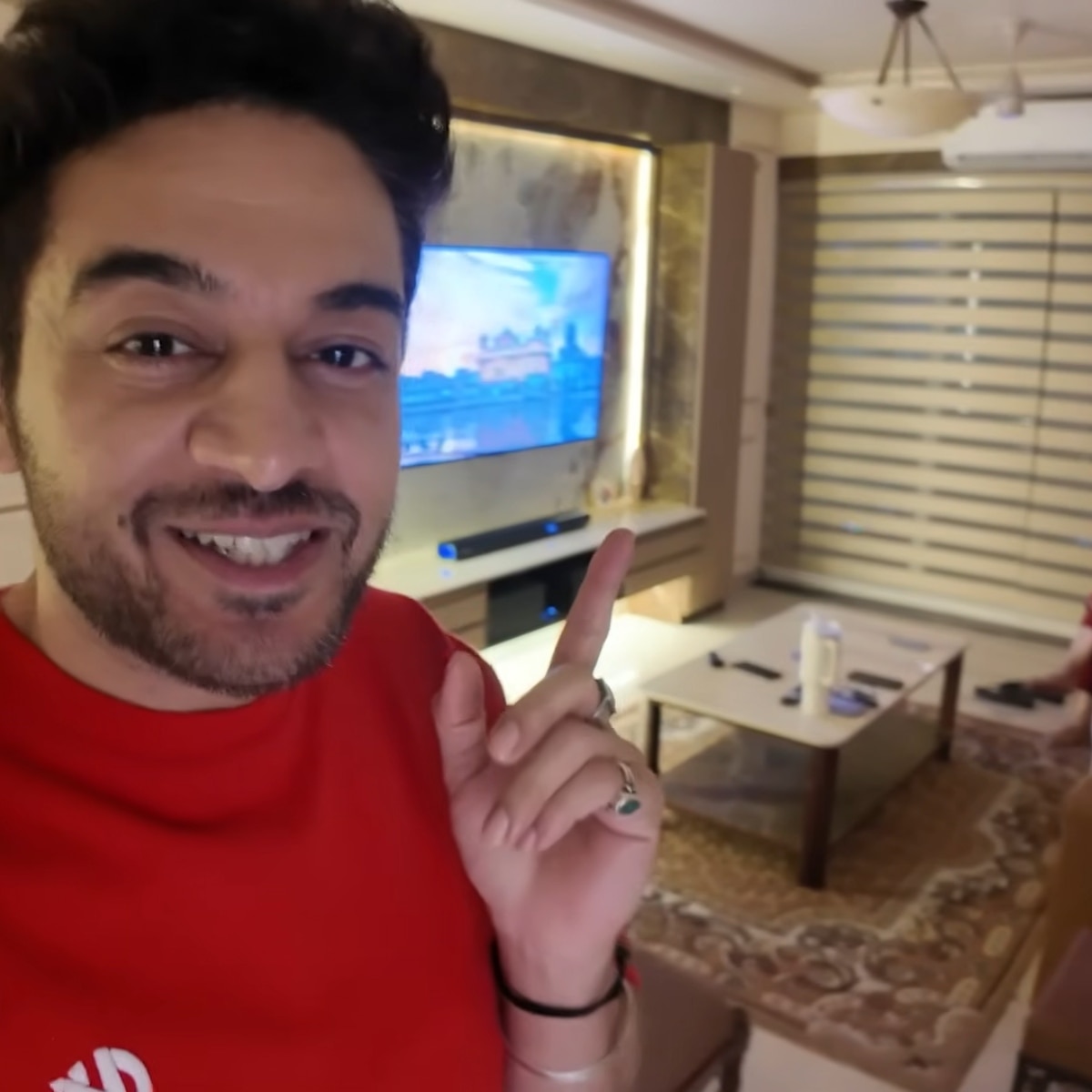 Gaurav Khanna new kanpur home vlog