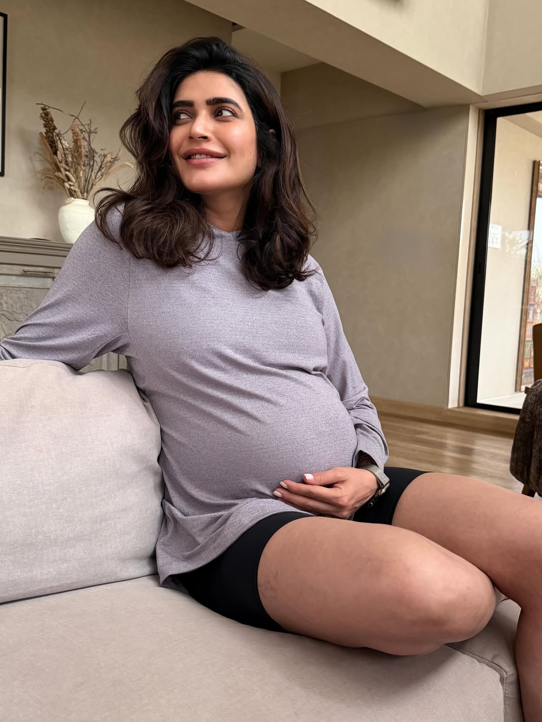 Karishma tanna baby bump