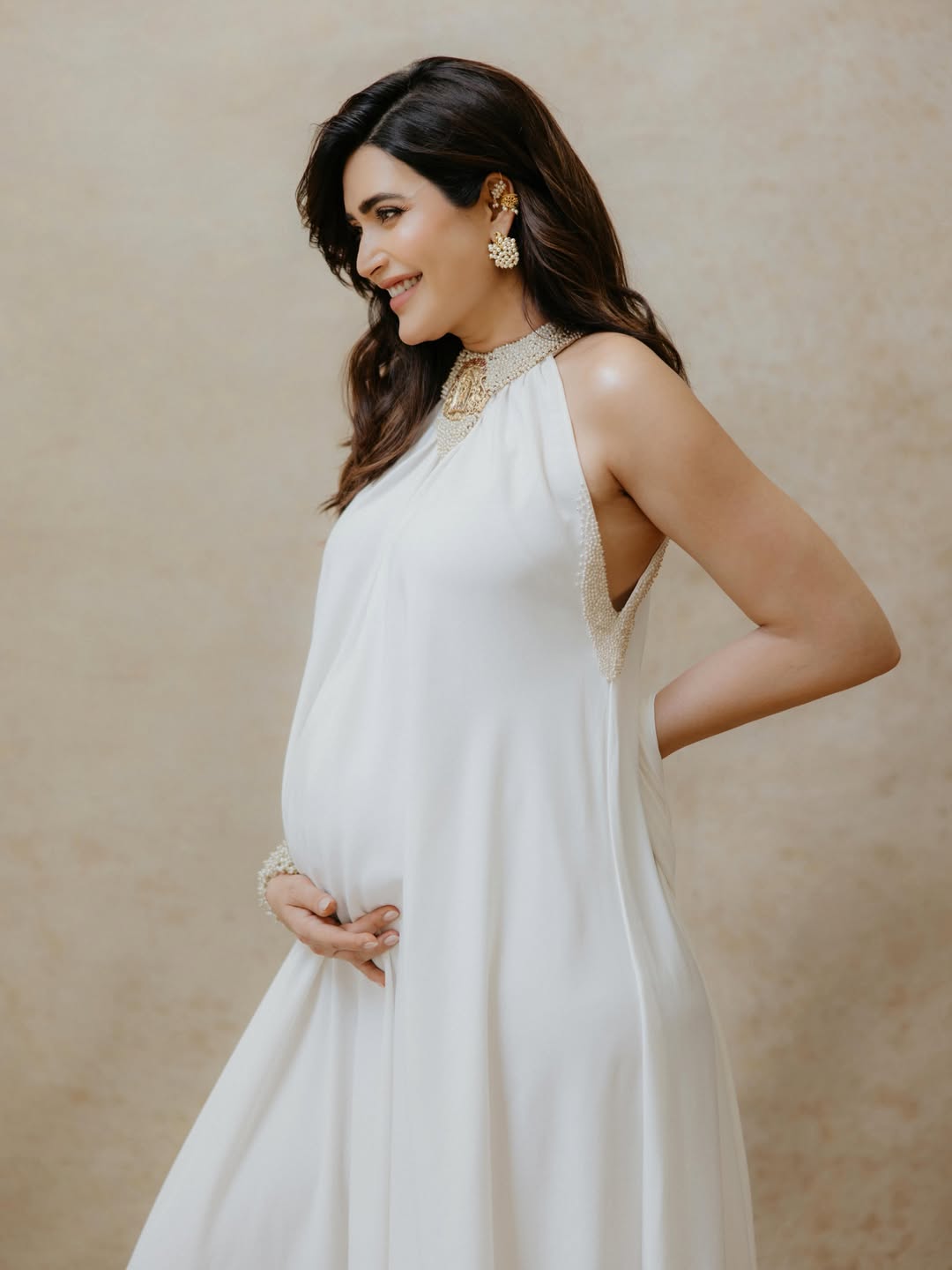 Karishma tanna baby bump