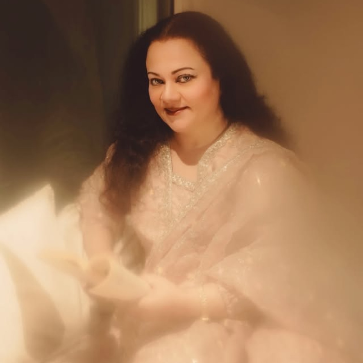 Actress mandakini new haircut