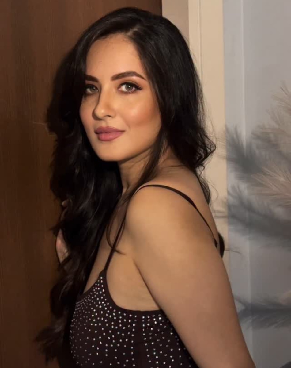 pooja banerjee motherhood