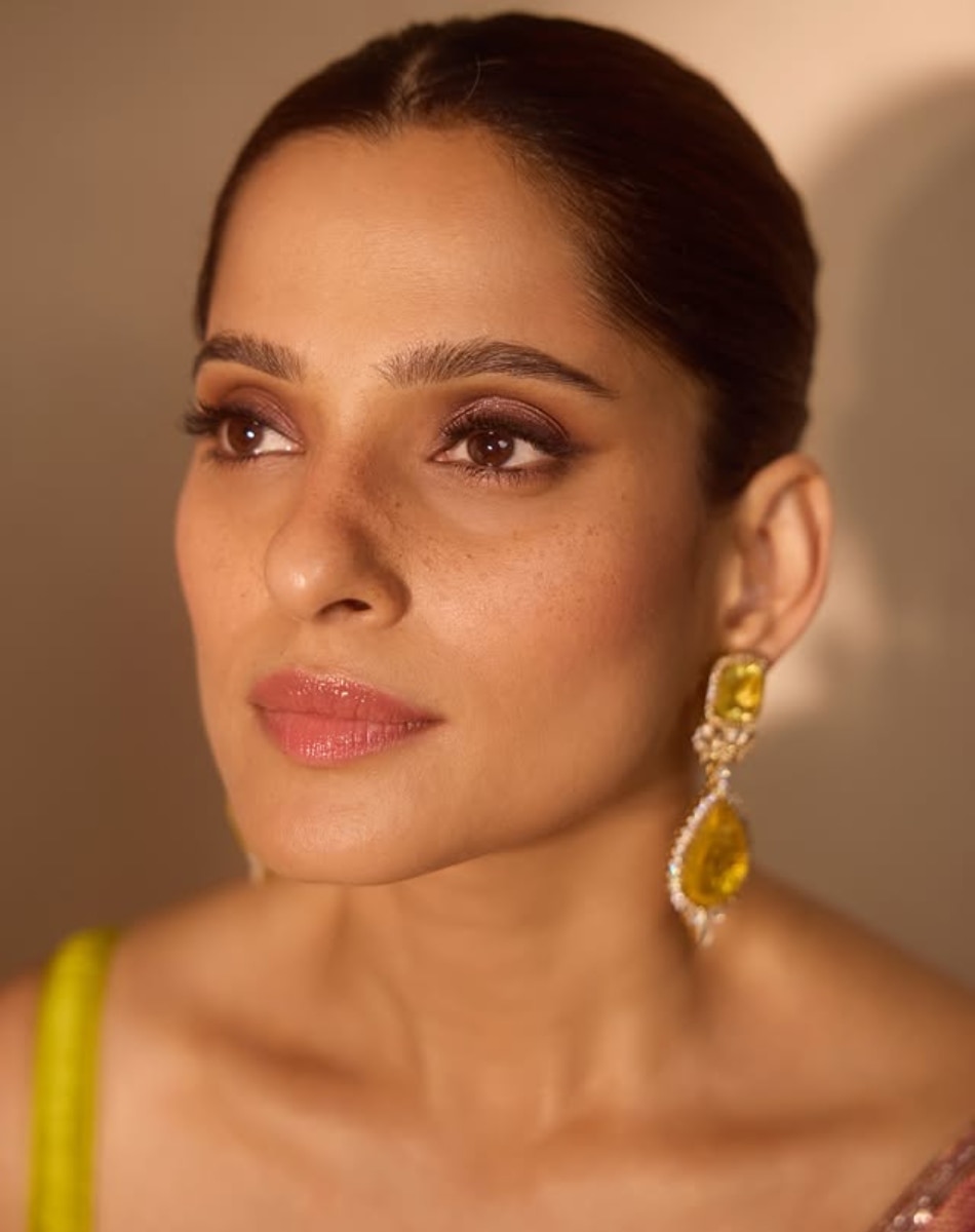 Priya Bapat parents reaction on intimate lesbian scene  