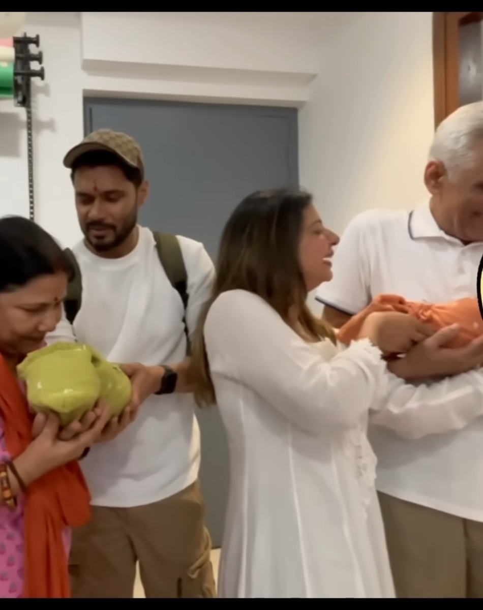 sambhavna seth avinash dwivedi twins grand entry