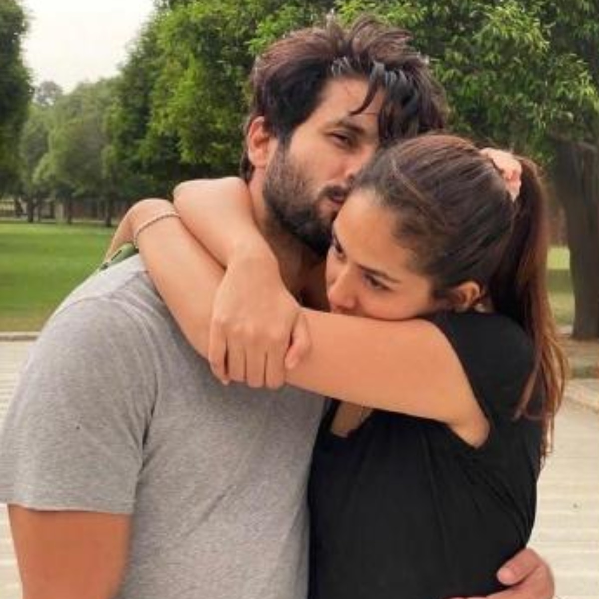 Shahid kapoor beas farmhouse