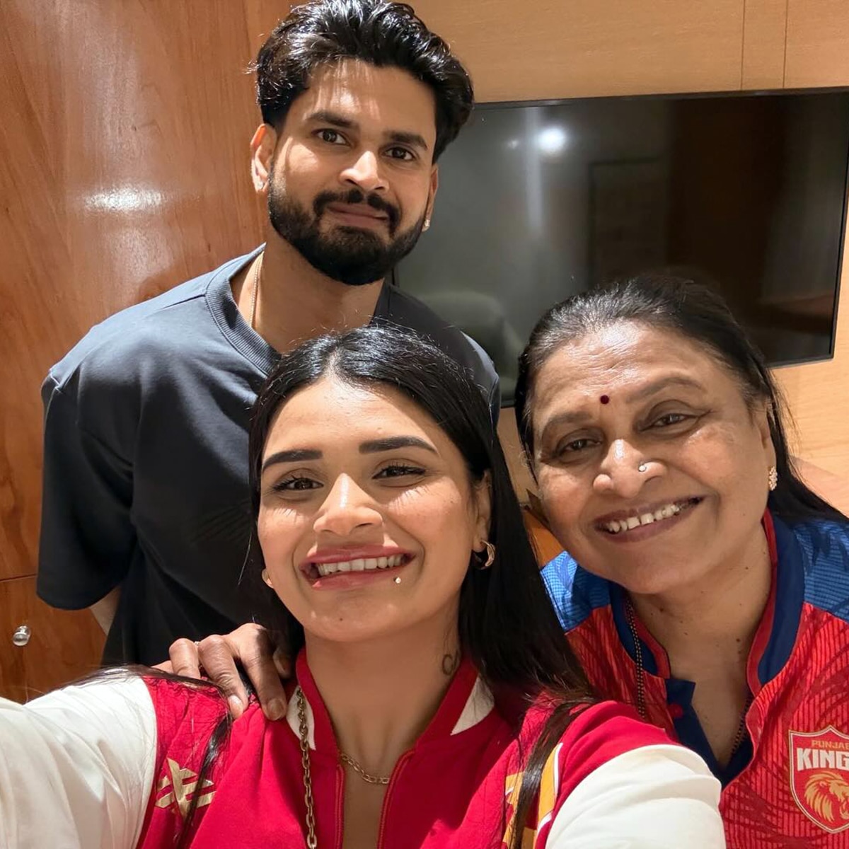 कोरियोग्राफर-डांसर हैं श्रेयस अय्यर की बहन श्रेष्ठा अय्यर