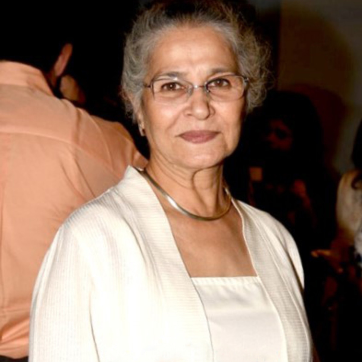 suhasini mulay married at 60 famous liplock