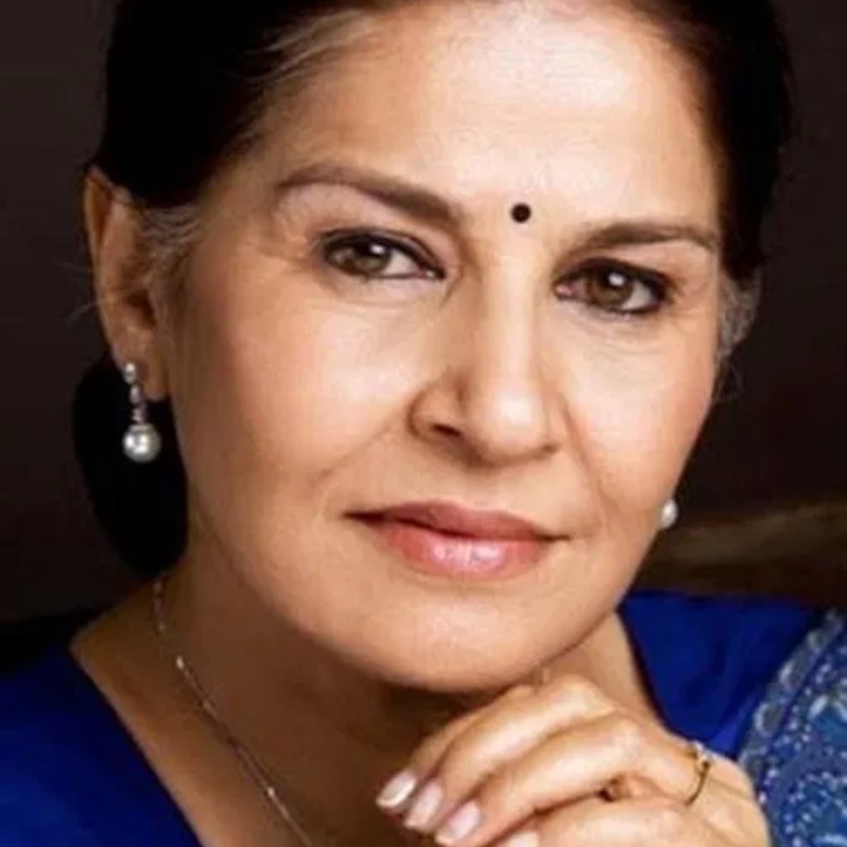 suhasini mulay married at 60 famous liplock