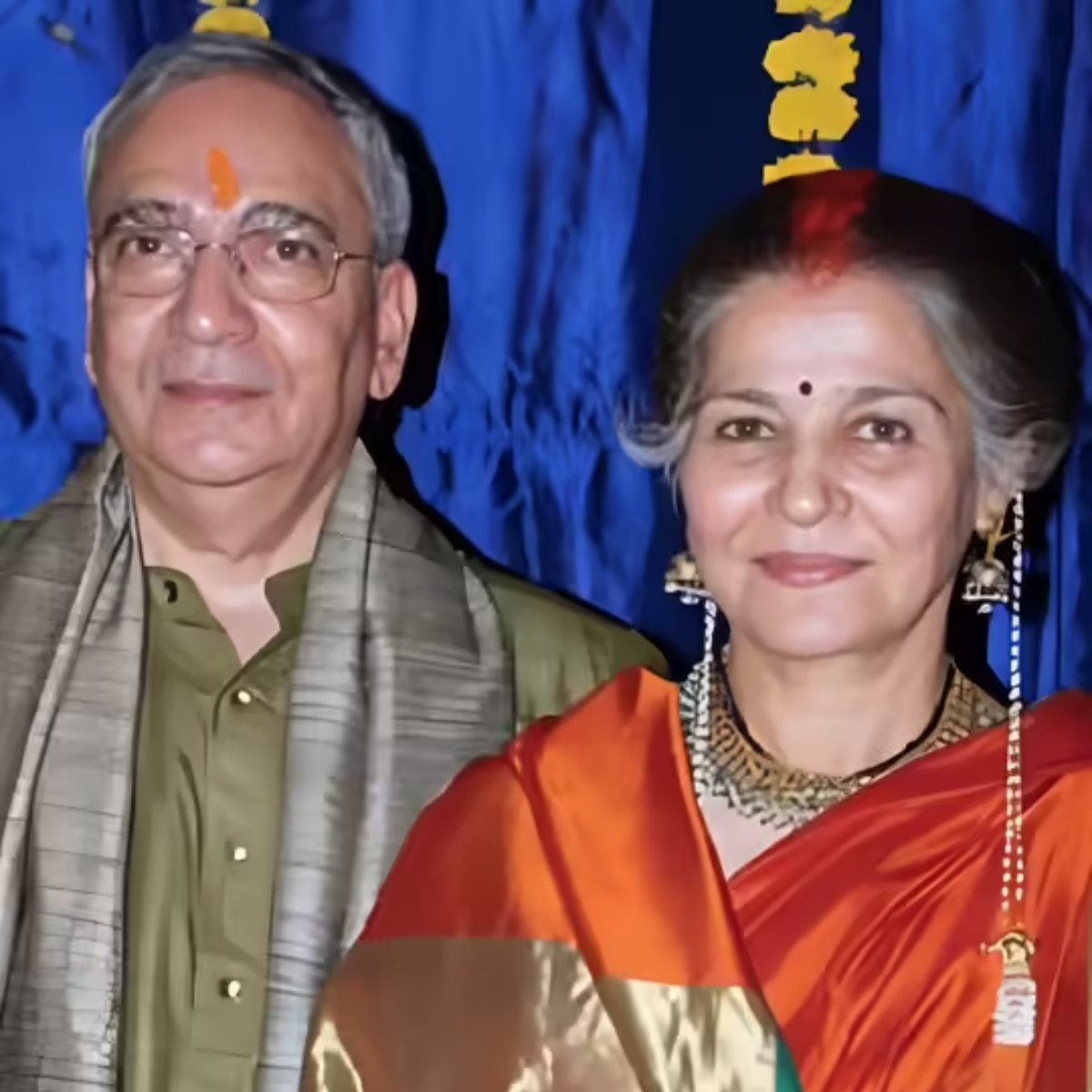 suhasini mulay married at 60 famous liplock