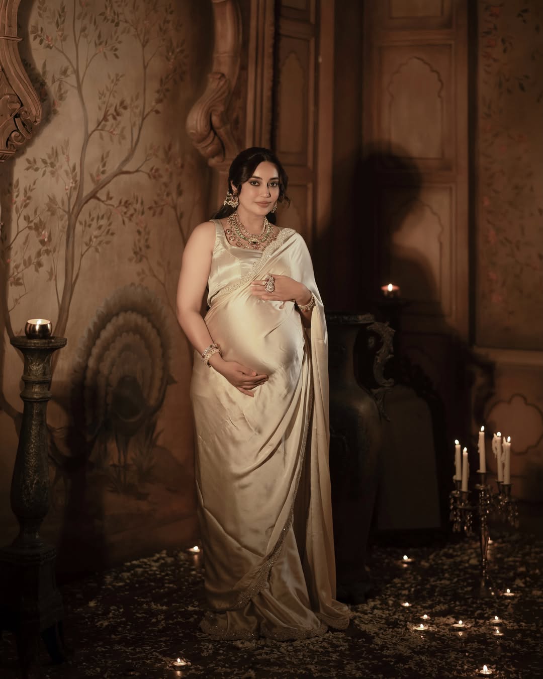 Surbhi jyoti maternity photoshoot