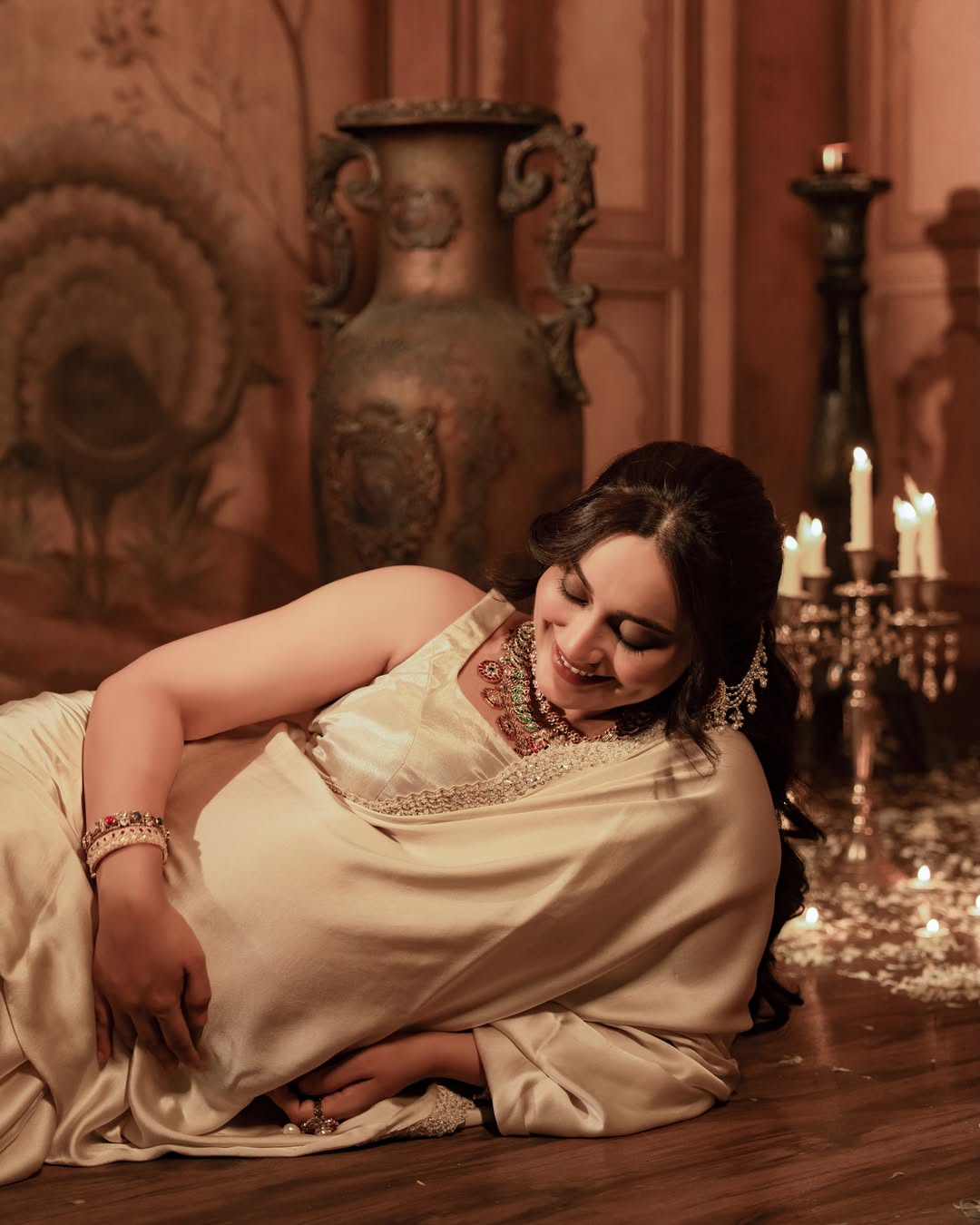Surbhi jyoti maternity photoshoot