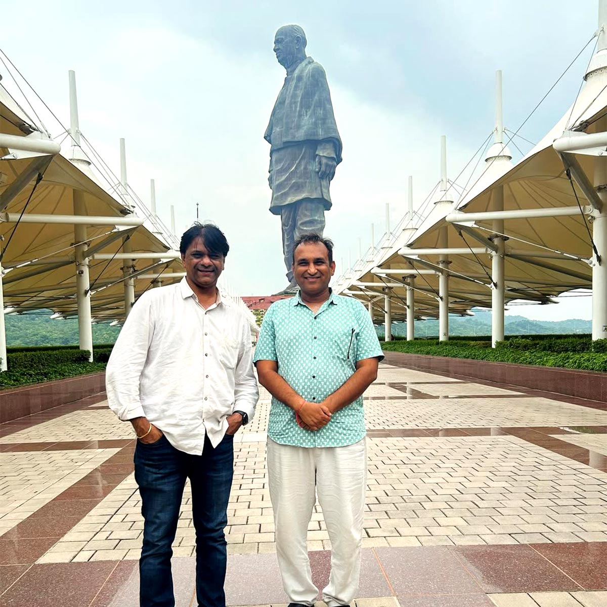तन्मय वेकारिया 