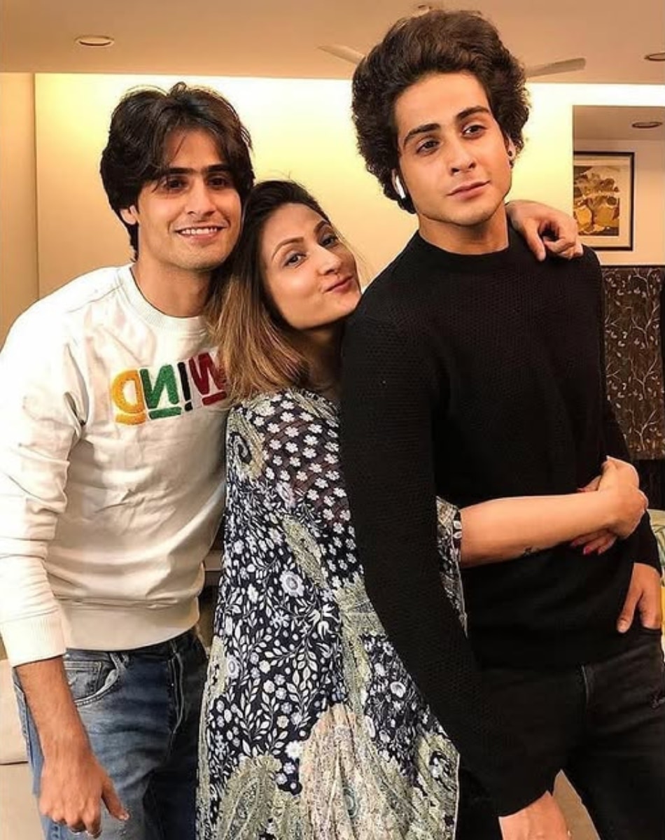 Urvashi dholakia became mother at 17