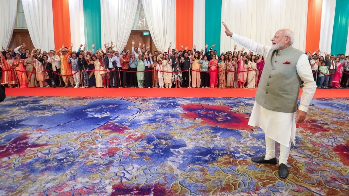 The Indian community in Jakarta gave PM Modi a grand welcome