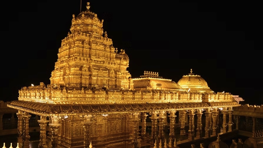 हजारों कारीगरों, इंजीनियरों और कलाकारों ने दिन-रात मेहनत करके इस अद्भुत मंदिर को तैयार किया. ( Photo: vellore.nic.in)