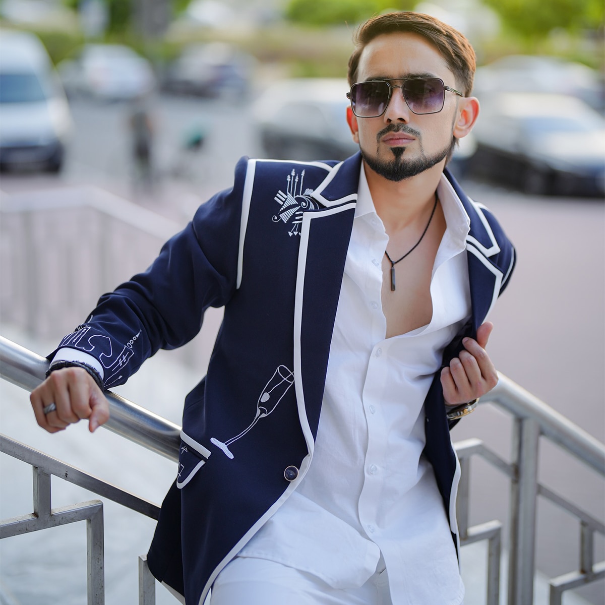 अदनान शेख 