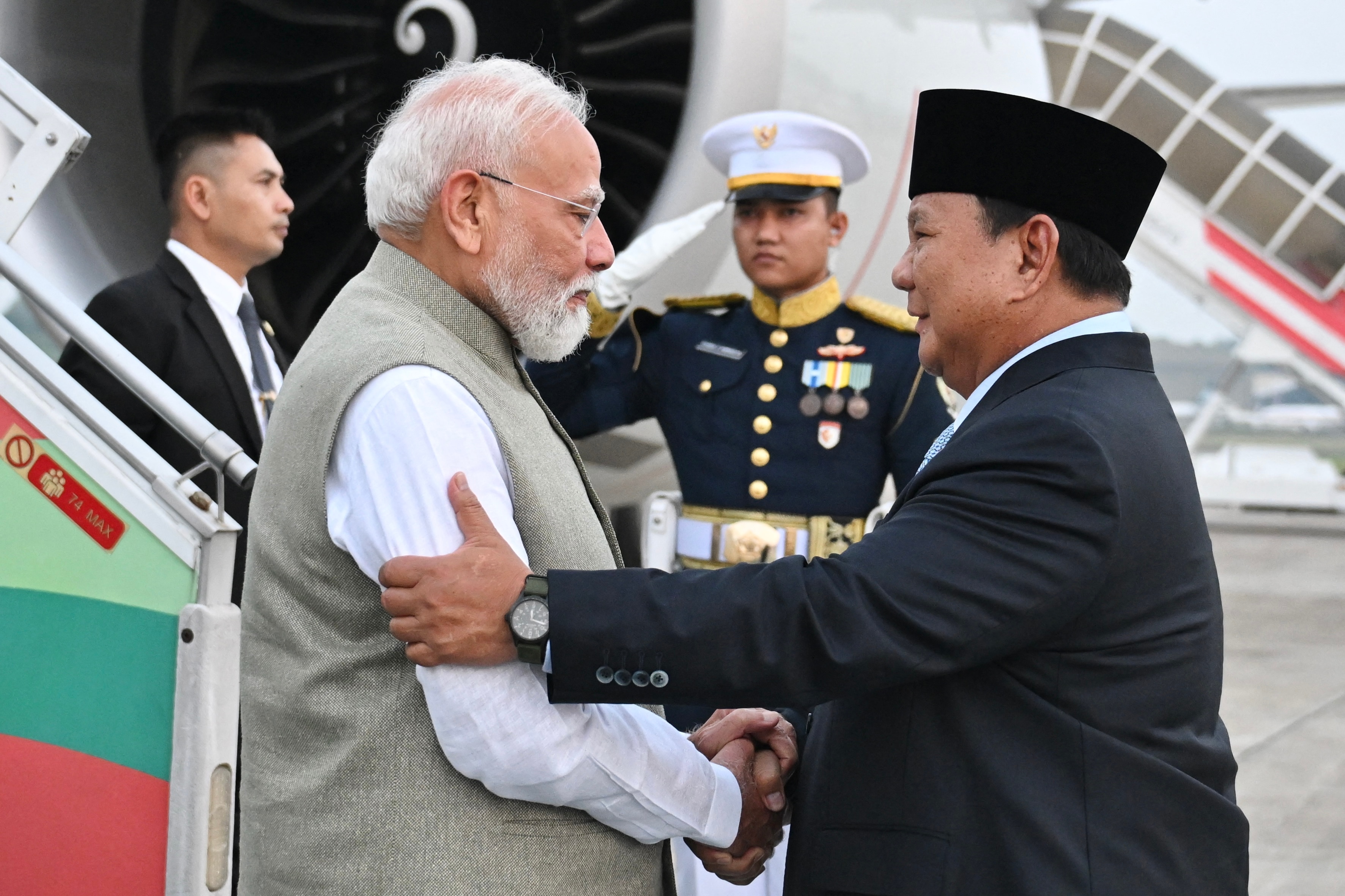 pm modi in indonesia