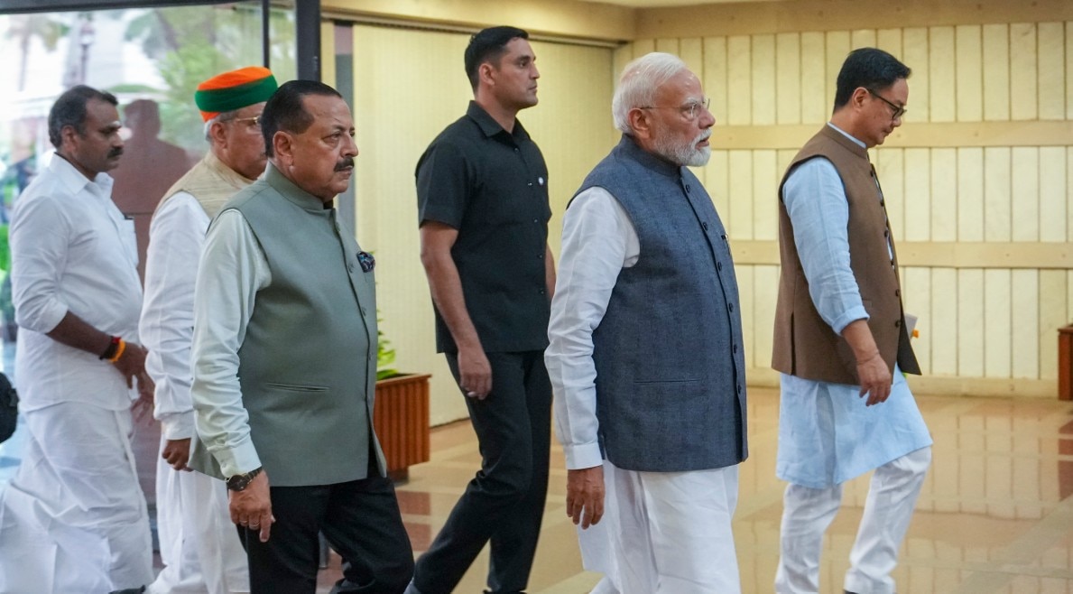 पेपर लीक पर कैबिनेट की बैठक