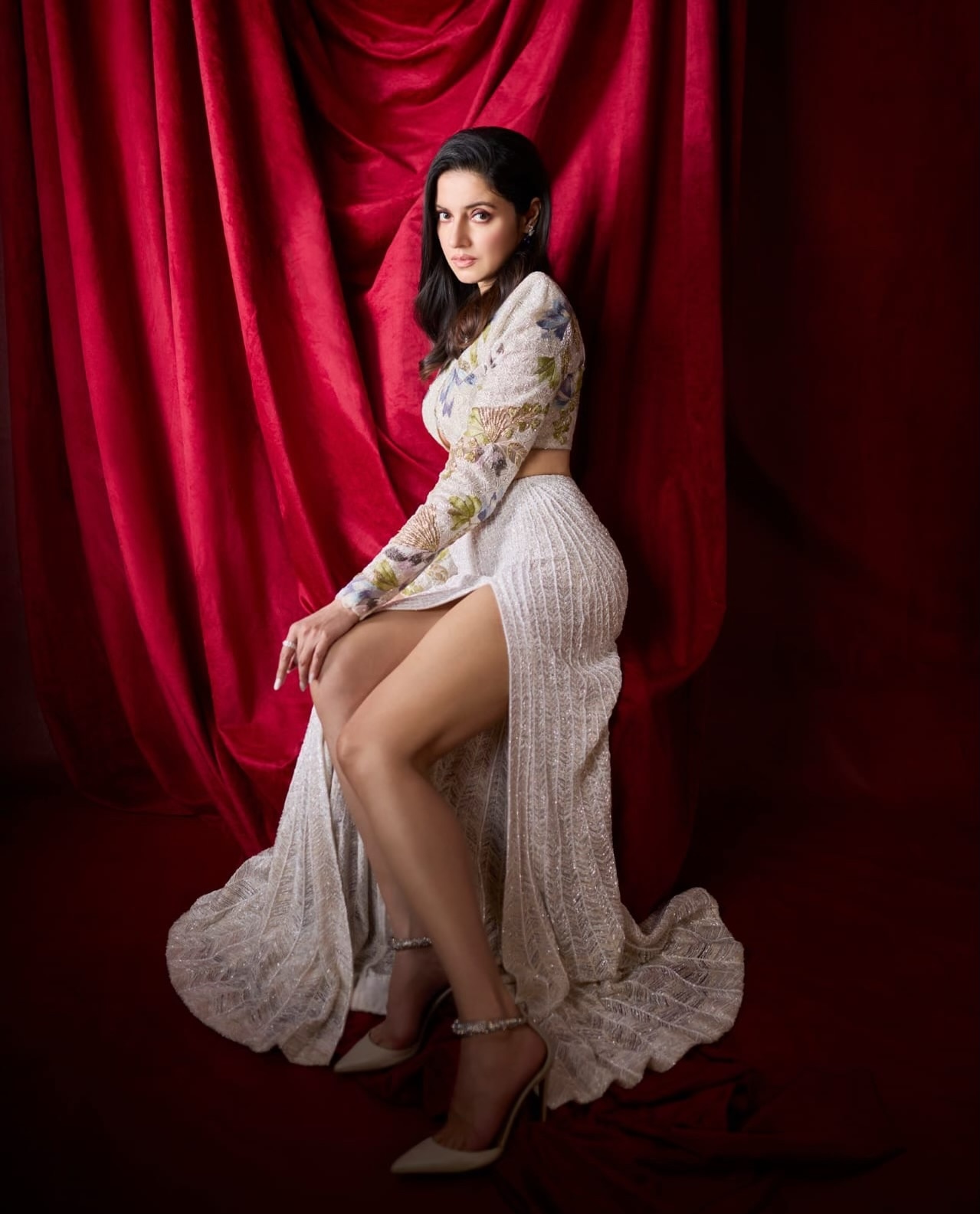 Divya khosla kumar 