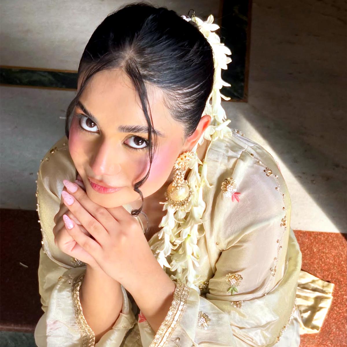 dolly javed father calls her prostitue 